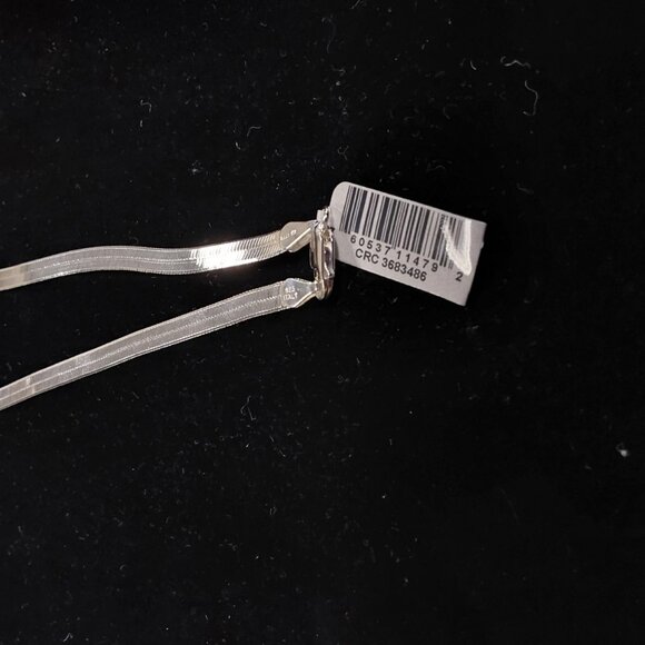 Sterling Silver 18" Herringbone 4.5mm Necklace - Picture 4 of 5